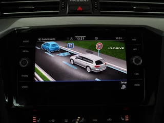 Volkswagen Passat Volkswagen Passat 1.4 TSI PHEV GTE | Stoelverwarming | Camera |  Adaptive cruise | Matrix LED | Massage | Carplay | Navigatie | Side Assist - afbeelding nr 21