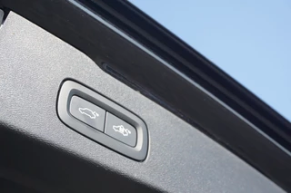 Volvo V60 Volvo V60 T6 PHEV Plus Dark ORG.NL! | TREKHAAK | HARMAN KARDON | PANO! - afbeelding nr 42