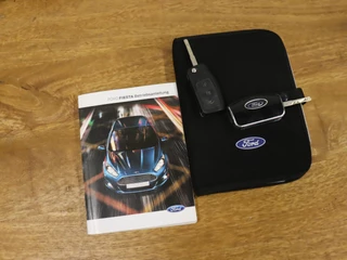 Ford Fiesta Ford Fiesta 1.0 Style Ultimate [AIRCO, NAVIGATIE, BLUETOOTH, RADIO, CD-SPELER, NIEUWSTAAT] - afbeelding nr 19