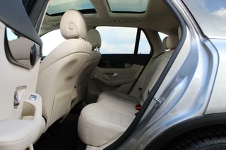 Mercedes-Benz GLC Mercedes GLC-klasse 200 Pano/Distronic/trekhaak/Led/Widescreen - afbeelding nr 13