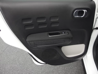 Citroën C3 110PK / NWE D-RIEM / NAVI / CLIMA / CAMERA / CARPLAY / DAB+ / PDC / CRUISE / NL-AUTO - afbeelding nr 30
