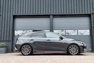 Kia Ceed Kia Ceed 1.6 T-GDi GT 204PK /PANODAK/MEMORY/VIRTUAL/STOEL+STUURVERW./CARPLAY/JBL/CAMERA! - afbeelding nr 3