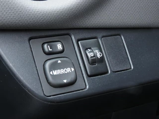 Toyota Yaris Toyota Yaris 1.5 Hybrid Lease | NIEUWE TYPE | NAVIGATIE | ACHTERUITRIJCAMERA | CLIMA-AIRCO | KEYLESS START | - afbeelding nr 21