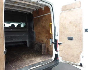 MAN TGE MAN TGE 3.140 2.0 TDI 140pk Dubbele Cabine L3H3 7 persoons Navigatie Apple Carplay/Android Auto Trekhaak Cruise Control Bluetooth Airco Camera - afbeelding nr 11