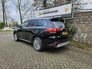 Mitsubishi Outlander Mitsubishi Outlander 2.4 PHEV intens+ Zeer luxe uitvoering! - afbeelding nr 9