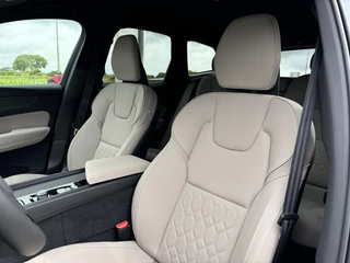 Volvo XC60 Volvo XC60 2.0 T6 Plug-in hybrid AWD Essential | Modeljaar 2026 | Forest Lake | Driver Assist | Climate pack | Park Assist - afbeelding nr 12