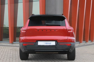 Volvo XC40 Volvo XC40 T5 Recharge R-Design | Panoramadak | Stoelverwarming | Parkeercamera | Keyless | Glossy Black - afbeelding nr 4