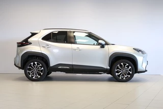 Toyota Yaris Cross Toyota Yaris Cross 1.5 Hybrid Teamplayer 130PK - Winter+safety pakket - Apple CarPlay - Dodehoek - afbeelding nr 10