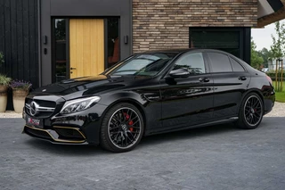 Mercedes-Benz C-Klasse Mercedes-Benz C-Klasse C63 AMG Edition1 One-of-500 - afbeelding nr 24