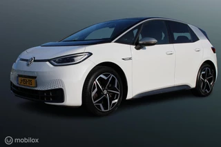 Volkswagen ID.3 First Plus 58 kWh, Stoel-stuurverwarming, Donker glas, Zwarte hemel, Pdc voor + achter + Camera, Cruise, Clima, 19 Inch LMV, Navi, App connect