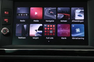 SEAT Leon SEAT Leon 1.4 TSI FR | Panoramadak | Stoelverwarming |  Carplay | Alcantara | Full LED | Navigatie | Sportstoelen | PDC | Climate control - afbeelding nr 13