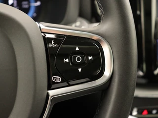 Volvo XC60 Volvo XC60 T6 PLUG-IN HYBRID LONG RANGE PLUS BRIGHT 20INCH SCHUIFDAK CAMERA - afbeelding nr 17