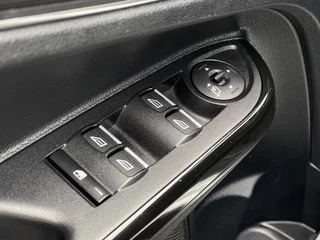 Ford B-MAX Ford B-Max 1.0 EcoBoost Titanium | TREKHAAK | ACHTERUITRIJCAMERA | VOORRUITVERWARMING - afbeelding nr 23