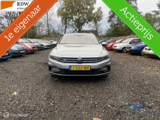 Volkswagen Passat Volkswagen Passat Variant 1.5 TSI R-Line Business + | 150 PK - afbeelding nr 2