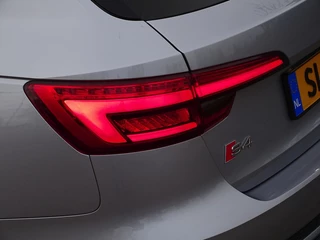 Audi A4 Audi A4 Avant 3.0 TFSI V6T 353PK S4 Quattro PL+ / B&O / LED - afbeelding nr 53