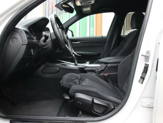 BMW 1 Serie BMW 1-serie 116d Executive | M-sport | Shadowline | Sportstoelen | Automaat | All-seasonbanden | - afbeelding nr 4