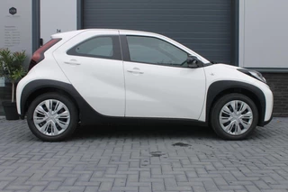 Toyota Aygo Toyota Aygo X 1.0 VVT-i MT Play - 10J Garantie- Carplay-Luxe - afbeelding nr 2