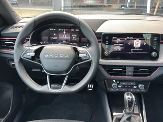 Škoda Kamiq Škoda Kamiq 1.0 TSI DSG MONTE CARLO GLASDAK/CAMERA/TREKHAAK/NAVI/CRUISE/STOELVERW - afbeelding nr 13