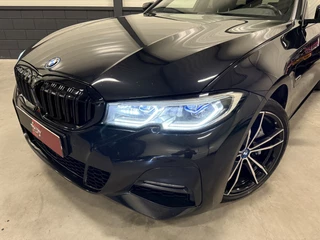 BMW 3 Serie BMW 3 Serie Touring 330e xDrive M-Sport PANO/LASER/360CAMERA/ADAPTIVE M-ONDERSTEL/ACC/LEER-ALCANTARA/19