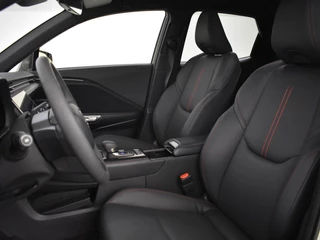 Lexus LBX Lexus LBX Hybrid Emotion Bi Tone | Tech Pack | BLS - afbeelding nr 11