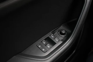 Škoda Superb Škoda Superb Combi 1.4TSI iV 218PK Business Ed. Plus *NAP/Trekh/Virtual/Stoelvw/Keyless* - afbeelding nr 18