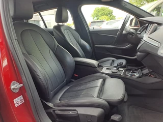 BMW 1 Serie | Navi | Sportinterieur | Stoelverw.| Head-up | Leder | M-Sport - Model 2020 - afbeelding nr 28