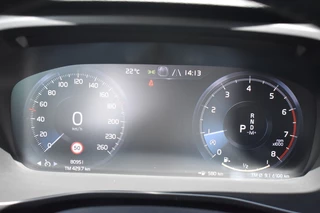 Volvo XC40 Volvo XC40 T2 129pk Aut. Momentum Core | Navigation Tech | Airco | LM velge - afbeelding nr 26