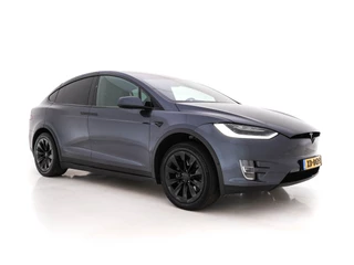 Tesla Model X - 389668191-0