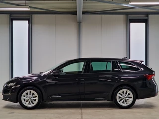 Škoda Octavia Škoda Octavia Combi 1.5 TSI MHEV 150pk Facelift | Infotainment Pack | Trekhaak | Travel Pack | - afbeelding nr 2