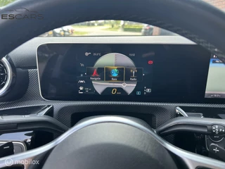 Mercedes-Benz A-Klasse Mercedes A-klasse 200 Business Solution AMG  Pano| Carplay - afbeelding nr 19