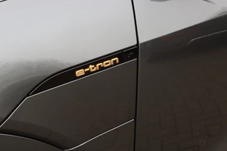 Audi e-tron Pano/Matrix LED/Camera/Optiek Zwart/ACC/Elek. stoelen/20