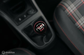 Volkswagen up! Volkswagen UP! 1.0 TSI GTI PANO BEATS CAMERA SFEER CLIMA VOL - afbeelding nr 33