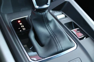 Alfa Romeo Tonale Alfa Romeo Tonale 1.5T 160PK HYbrid VELOCE | PANORAMISCH SCHUIF / KANTELDAK | LEDEREN BEKLEDING | VOORSTOELEN / STUUR VERWARMD | VOORSTOELEN GEVENTILEERD | VOORSTOELEN ELEKTRISCH VERSTELBAAR | DRAADLOOS APPLE CARPLAY / ANDROID AUTO | 360° CAMERA | AUTOMATISCH DIMMENDE BUITENSPIEGELS | 20