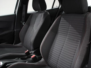 Peugeot 2008 Peugeot 2008 1.2 PureTech Active Pack | Navigatie | Airco | Cruise Control | Led | Parkeer sensoren - afbeelding nr 10