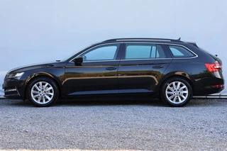 Škoda Superb Škoda Superb Combi 1.4 TSI iV Business Edition - 218 pk **Carplay / Led / Navi - afbeelding nr 3