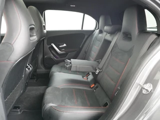 Mercedes-Benz A-Klasse Mercedes-Benz A-klasse 200 AMG Line RIJKLAARPRIJS INCL. 12 MND. BOVAGGARANTIE | PANO | CAMERA | AMBILIGHT - afbeelding nr 20