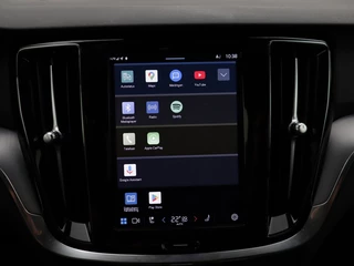 Volvo V60 Volvo V60 T6 PLUG-IN HYBRID ESSENTIAL EDITION 19INCH GETINT GLAS STOELVERW - afbeelding nr 23