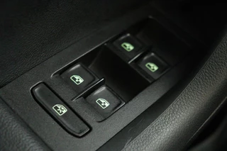 Škoda Octavia Skoda Octavia 1.0 TSI Clever Edition | Stoelverwarming | Carplay | Trekhaak | Half leder | Navigatie | DAB | Climate control | PDC | Cruise control - afbeelding nr 25
