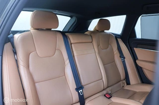 Volvo V90 Volvo V90 2.0 B4 Business Pro | Massage | Trekhaak | Stoelkoeling | Pine grey | NL auto NAP | Camera | Leder | LED | Rijklaar | - afbeelding nr 15