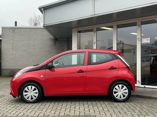 Toyota Aygo Toyota Aygo 1.0 VVT-i X-FUN AIRCO+TREKHAAK+5-DRS DEALER OH. - afbeelding nr 4