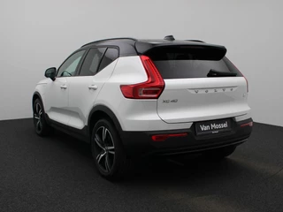 Volvo XC40 Volvo XC40 1.5 T5 Recharge R-Design | Panoramadak | Harman/Kardon | 360 camera | Memorystoelen | Alcantara | - afbeelding nr 2