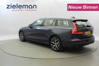 Volvo V60 Volvo V60 2.0 T5 Momentum Pro Automaat - Carplay, Stoelverw. - afbeelding nr 2