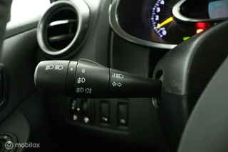 Renault Clio Renault Clio 0.9 TCe ECO Night&Day | Airco | Cruise | Navi | Trekhaak | NL Auto | DEALER-STAAT - afbeelding nr 16