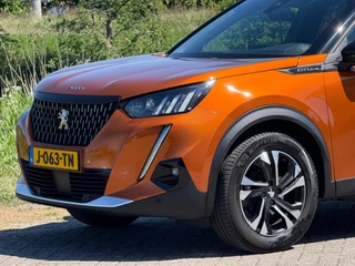 Peugeot 2008 Peugeot 2008 1.2 PureTech GT-Line 130pk Automaat - Orange Fusion - Chique - afbeelding nr 26