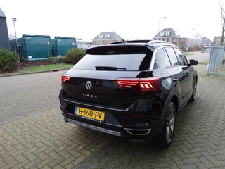 Volkswagen T-Roc Volkswagen T-Roc 1.5 TSI Sport R-Line automaat/Pano/1e eig. - afbeelding nr 4