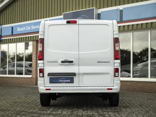 Renault Trafic Renault Trafic L2H1 2.0dCi 170pk Aut. T29 Luxe | BPM-vrij!! | Navi | Achtercamera | PDC rondom | ECC | 17