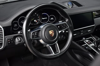 Porsche Cayenne | Panoramadak | Sport Chrono | Achterasbesturing | 21'' Velgen | Leder Dashbord | Orig. NL | - afbeelding nr 22