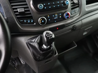 Ford Transit Ford Transit 2.0TDCi 170PK L4H3 Jumbo | Airco | Cruise | Betimmering | 3-Persoons - afbeelding nr 15