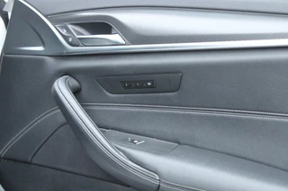BMW 5 Serie BMW 5-serie 520i M-SPORT LASER MEMORY LEDER CAMERA SFEERVERLICHTING - afbeelding nr 30