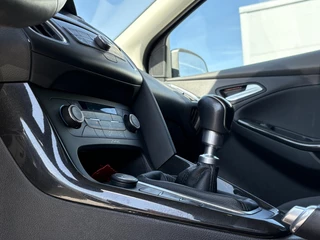 Ford Focus Ford Focus 1.0 Titanium Edition 125PK | SYNC 2 Navigatie | S-Pack - afbeelding nr 18